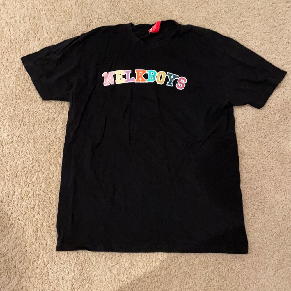 nelk tee